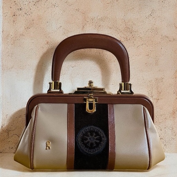 Roberta Di Camerino Vintage Borsa Bagonghi Leather and Velvet Top